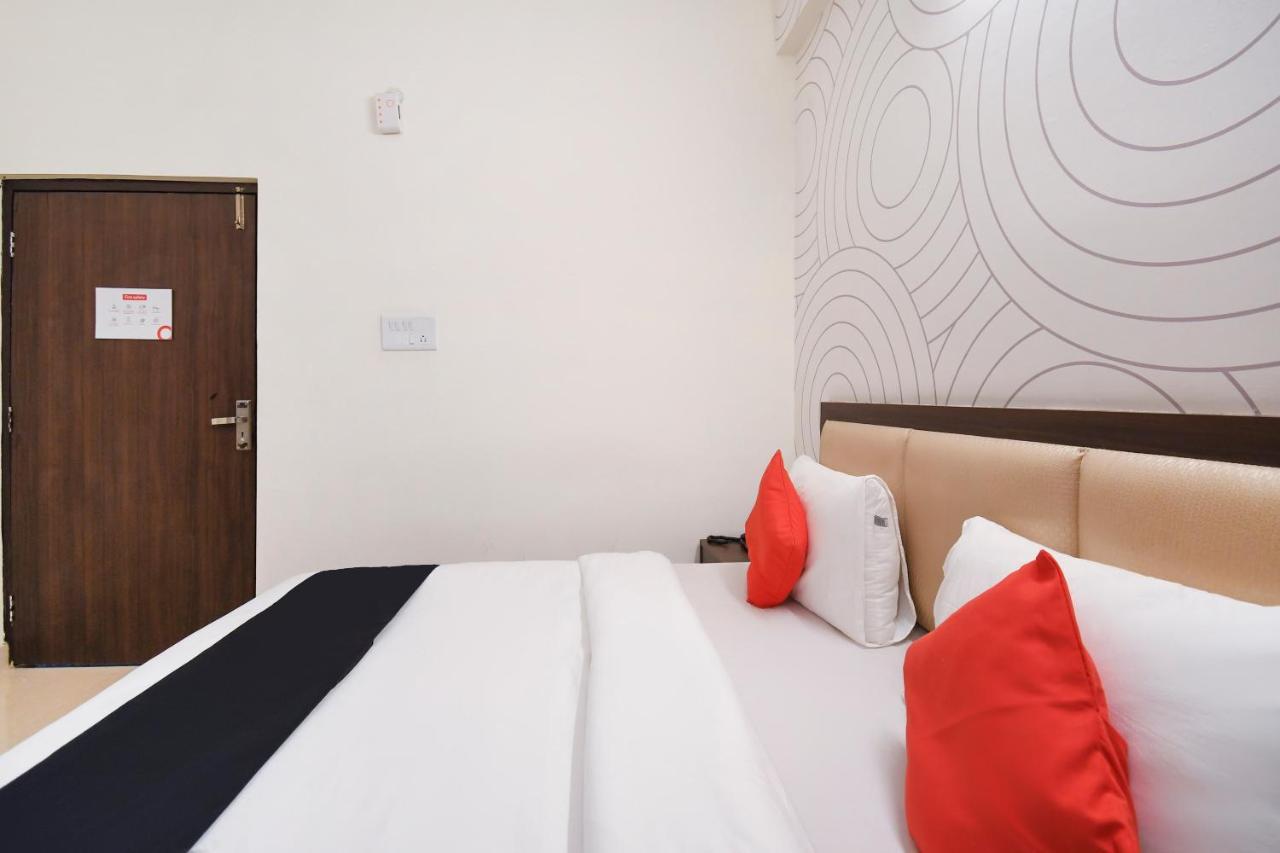 Capital O 70097 Sudha Inn Лакхнау Экстерьер фото