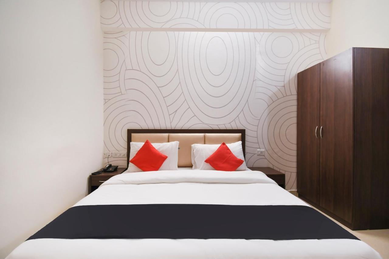 Capital O 70097 Sudha Inn Лакхнау Экстерьер фото