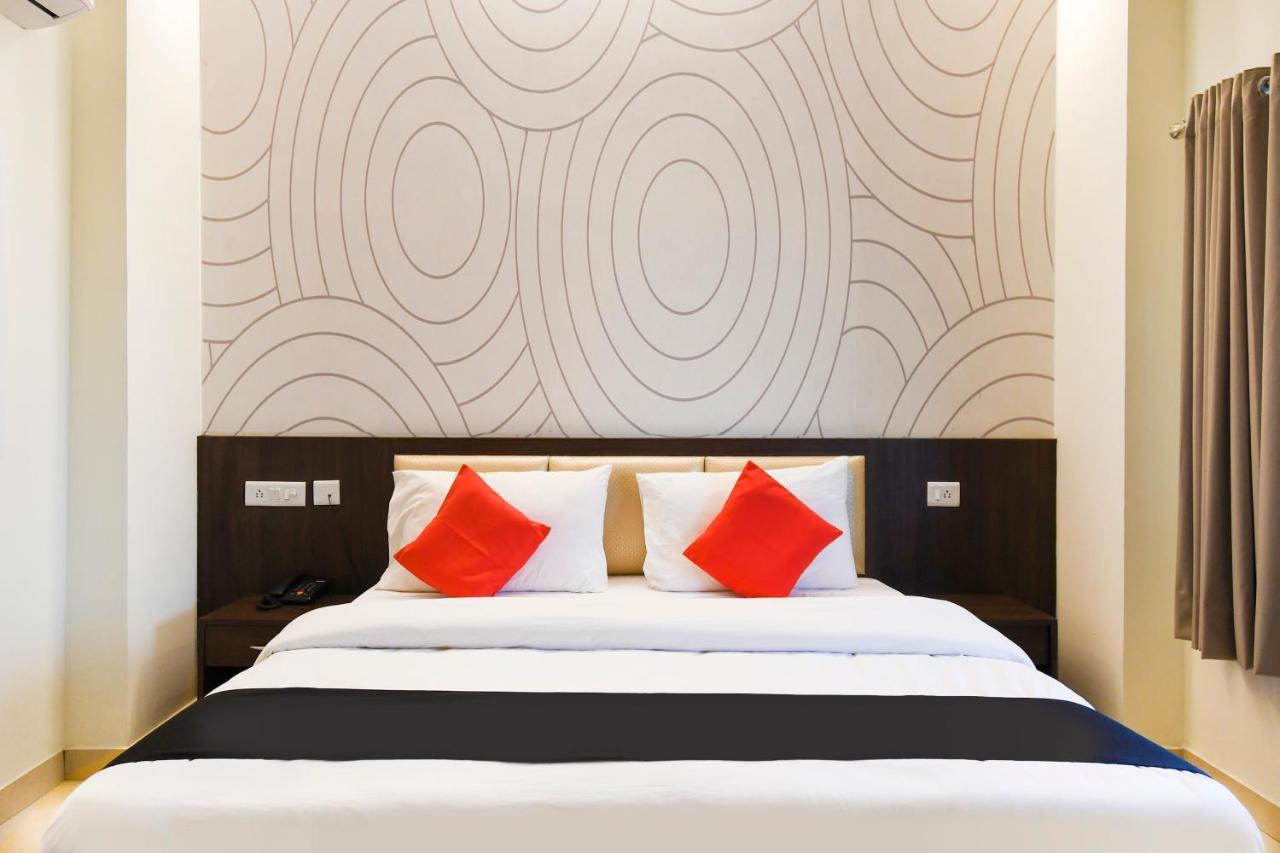 Capital O 70097 Sudha Inn Лакхнау Экстерьер фото